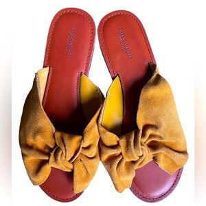 American Eagle AE Mustard Yellow Suede Bow Sandals Flats Size 9